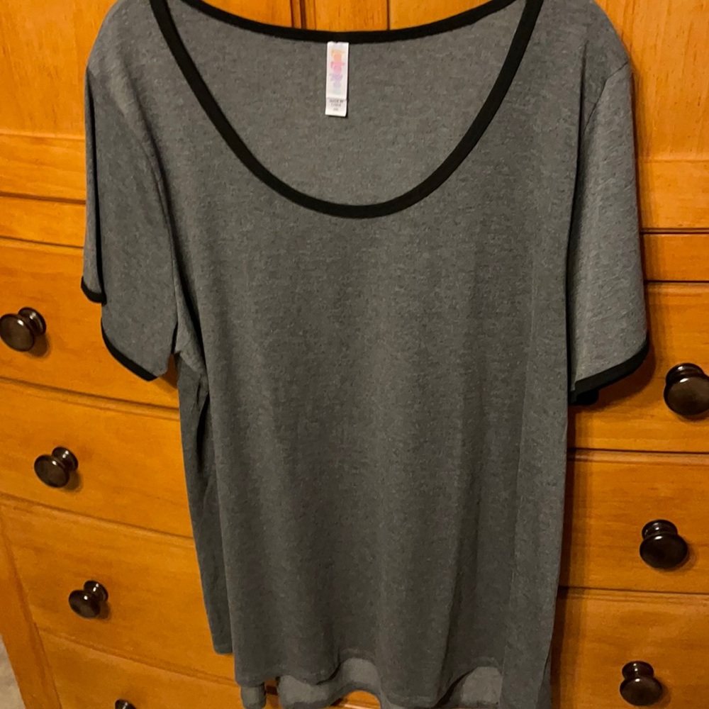 LuLaRoe Classic T